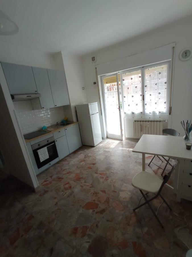 Ostia Beach Cryptohouse Buitenkant foto